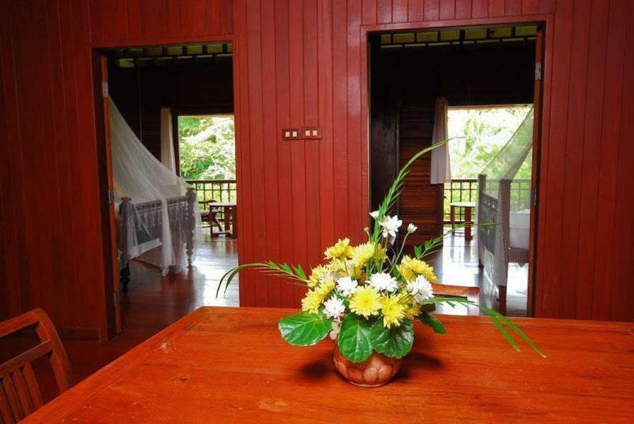 Baan Mai Beachfront Lone Island Phuket Εξωτερικό φωτογραφία
