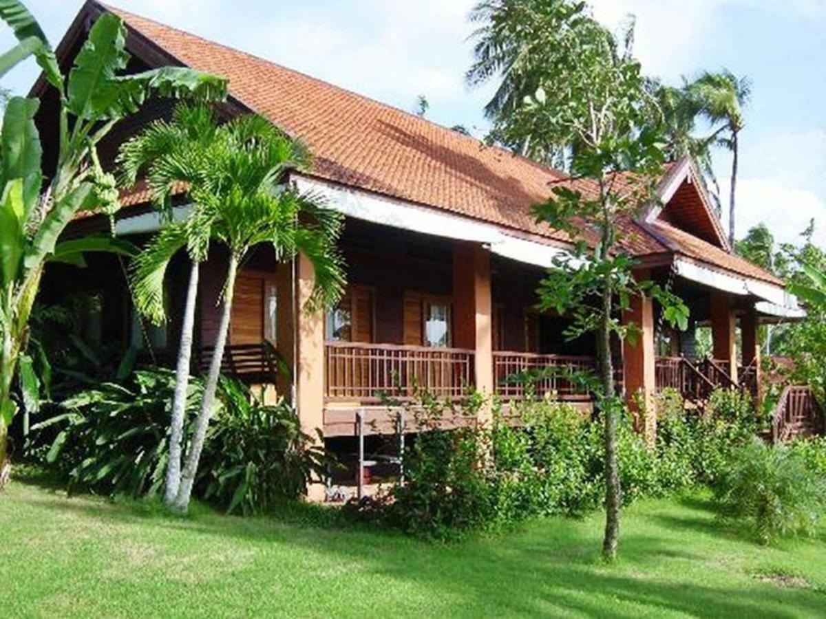 Baan Mai Beachfront Lone Island Phuket Εξωτερικό φωτογραφία