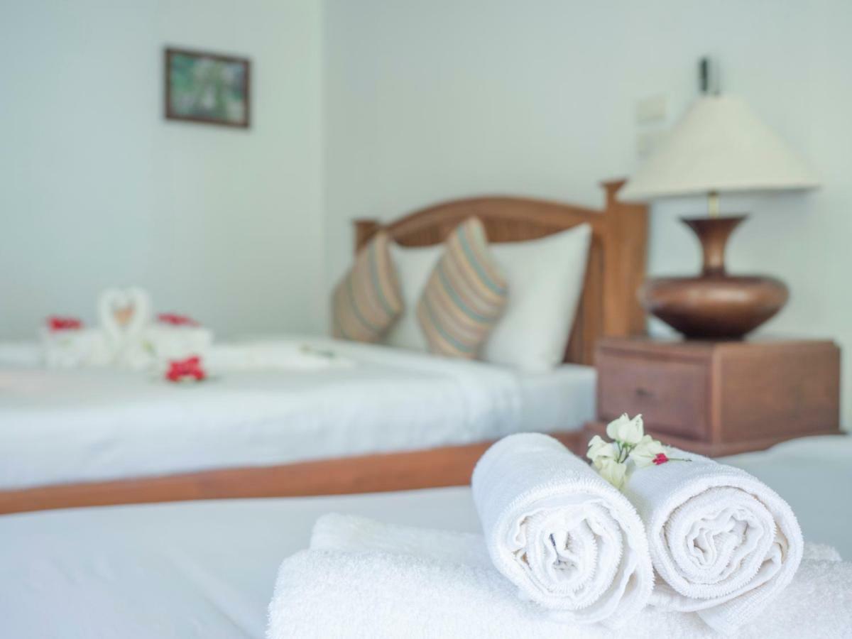 Baan Mai Beachfront Lone Island Phuket Εξωτερικό φωτογραφία