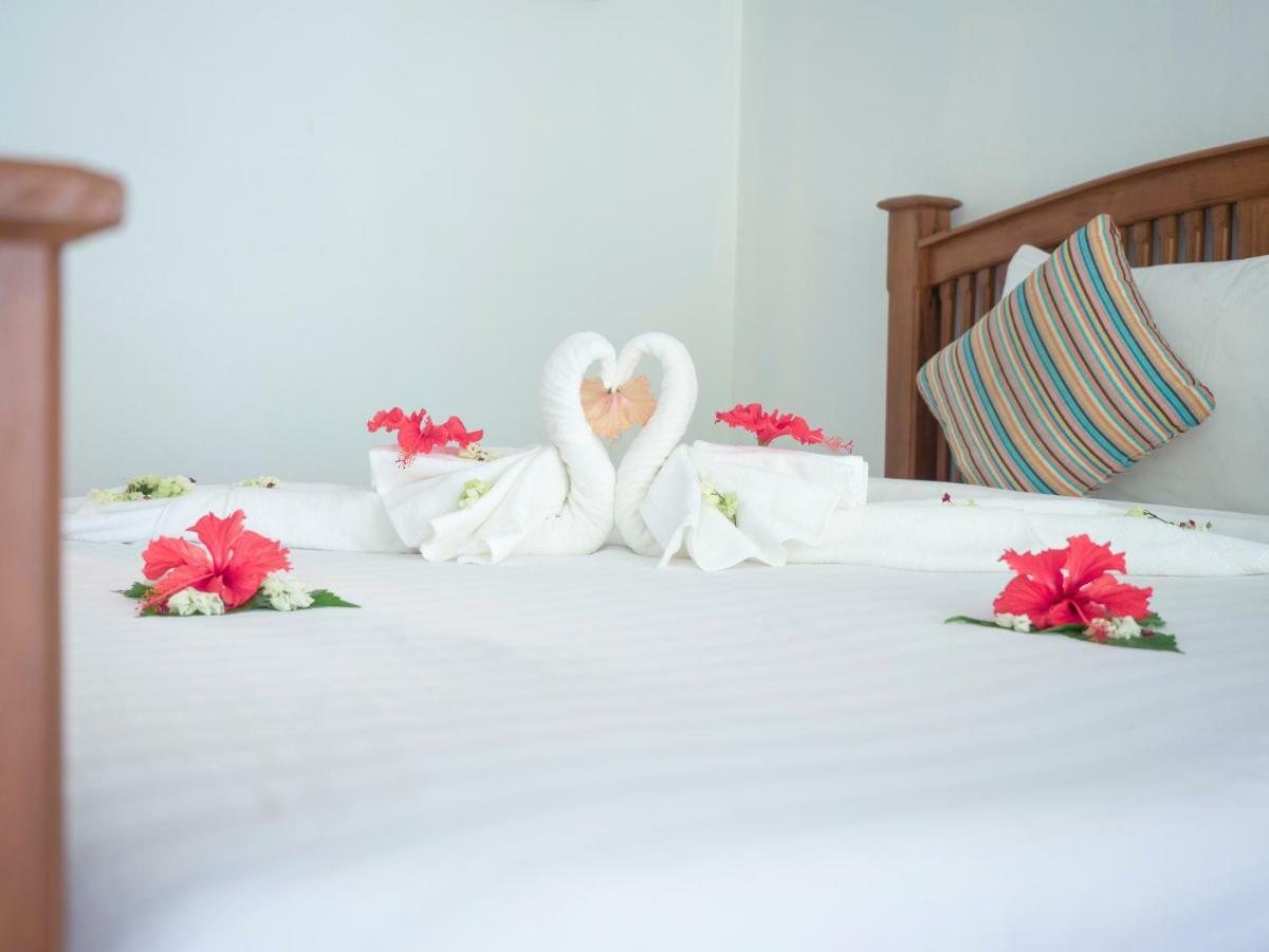 Baan Mai Beachfront Lone Island Phuket Εξωτερικό φωτογραφία