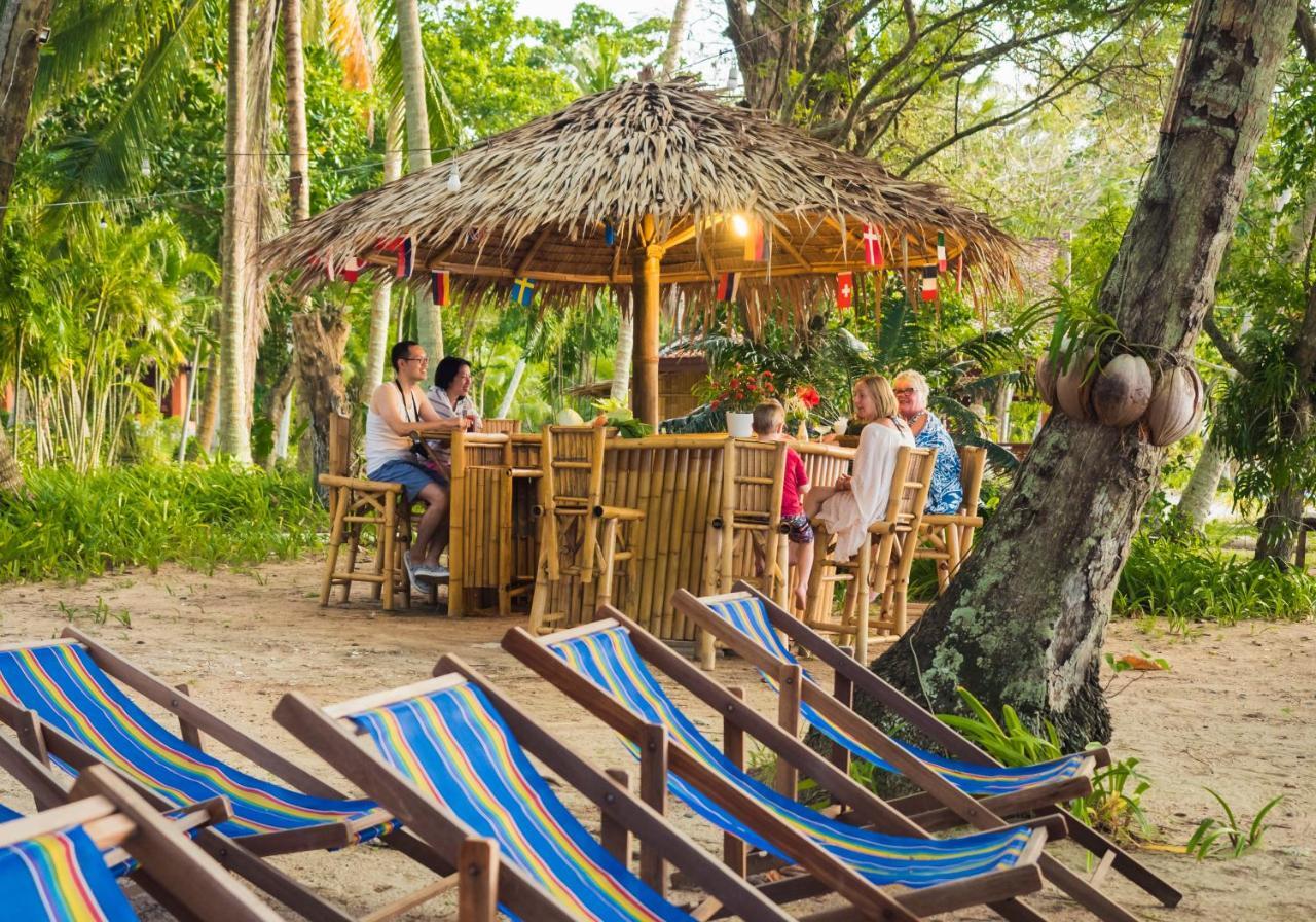 Baan Mai Beachfront Lone Island Phuket Εξωτερικό φωτογραφία