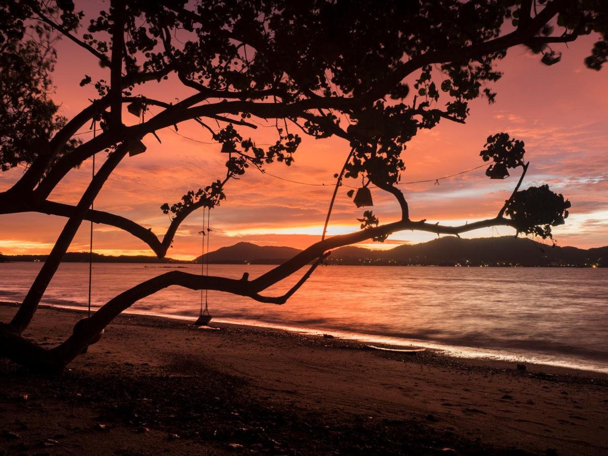Baan Mai Beachfront Lone Island Phuket Εξωτερικό φωτογραφία